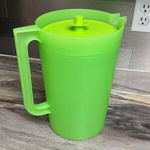 Tupperware Classic Sheer Pitcher